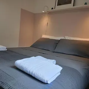La Casa Di Madhu Appartamento Aeroporto di Catania Fontana Rossa